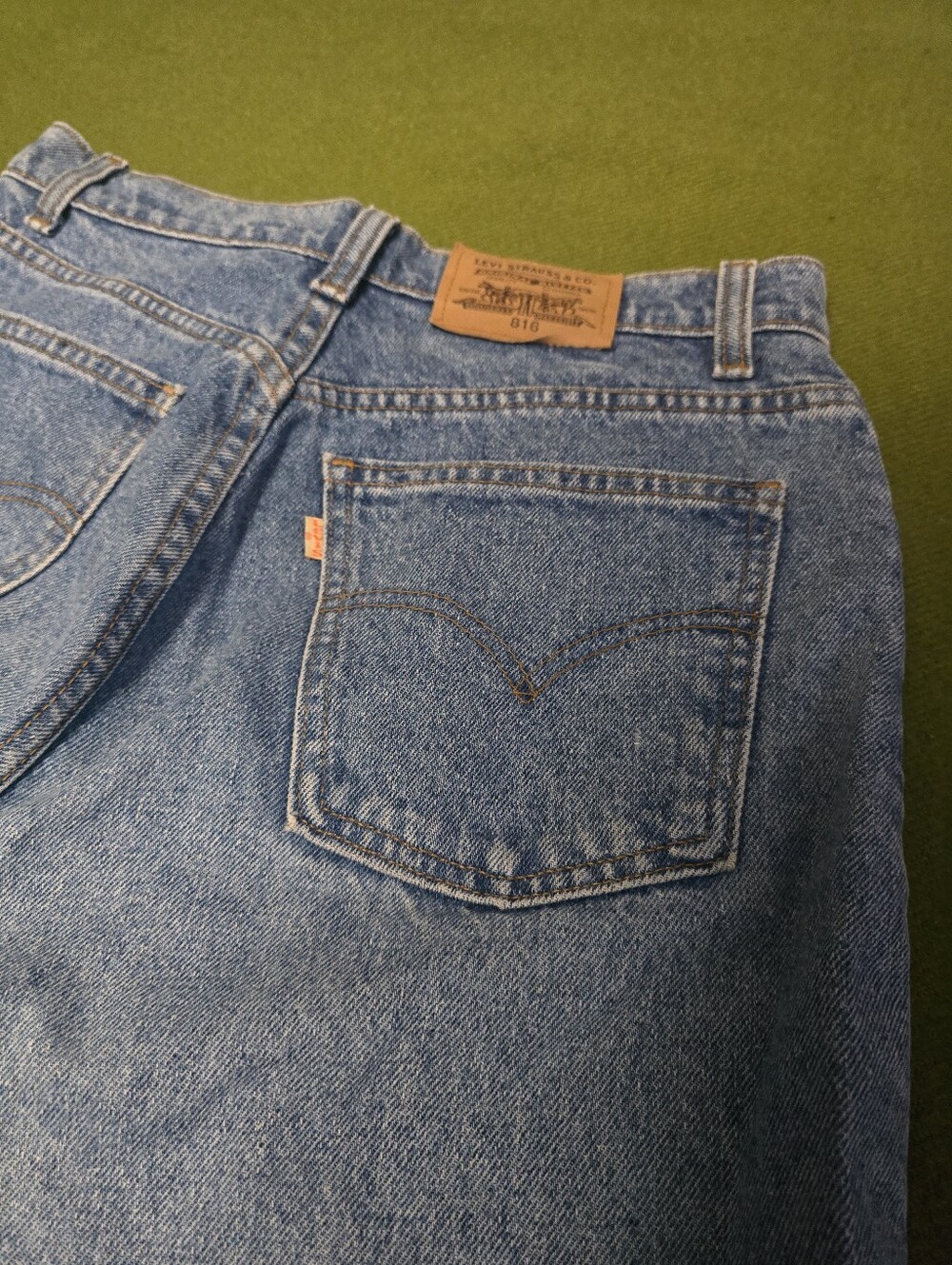 Vintage Levi's Men's Light Blue Relaxed Denim Jeans